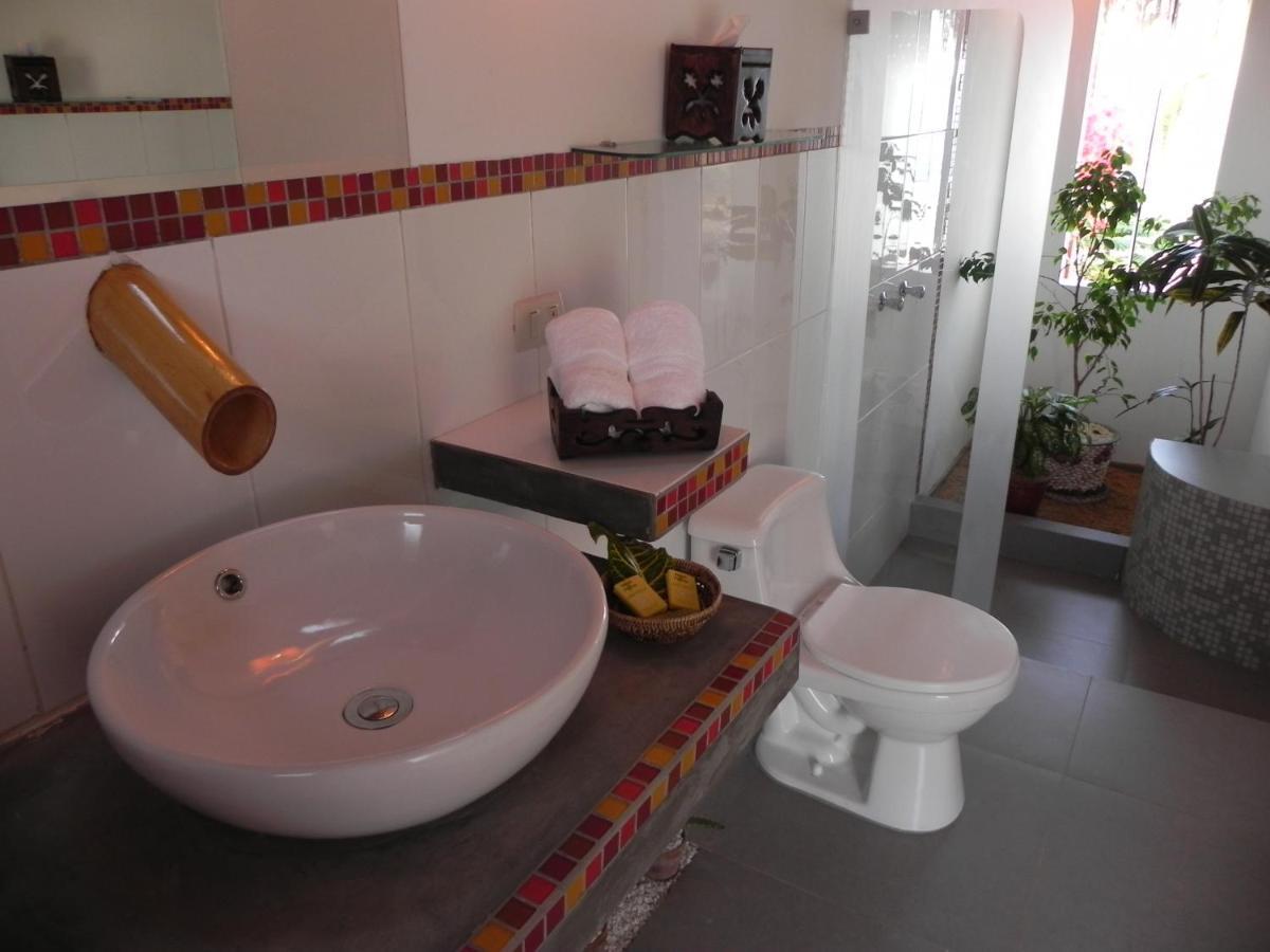 Yemaya Boutique Hotel En Canoas Canoas de Punta Sal Exterior photo
